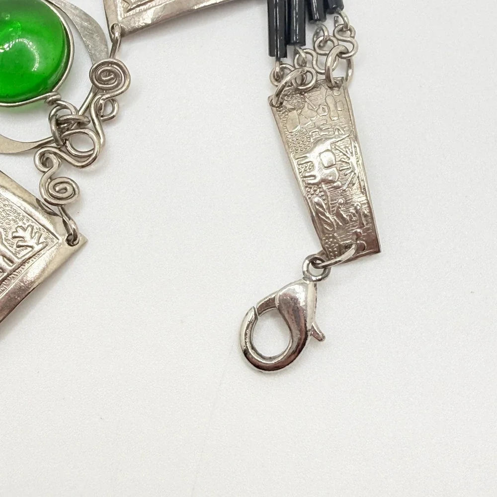 Vintage Silver Tone Bracelet w/ Green Glass Stone Southwest Llama Sun Hut Motifs